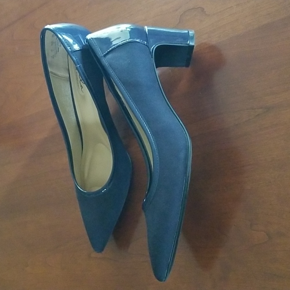 ABELLA "Alice" Block Heel Pumps